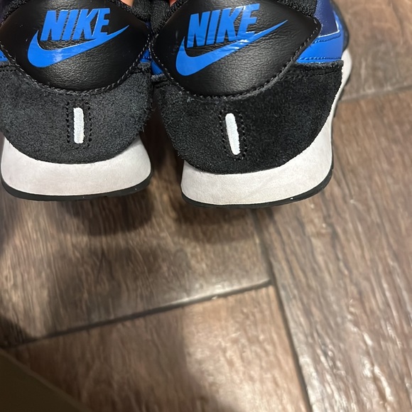 Kids MD Nike Valiant - Picture 3 of 4